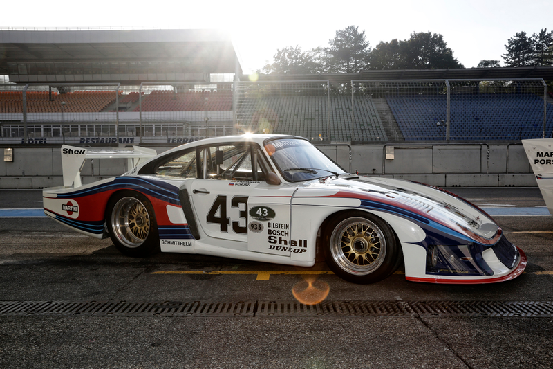Illustration for article titled Here Are Some Classic Le Mans Porsche Wallpapers, You're Welcome!